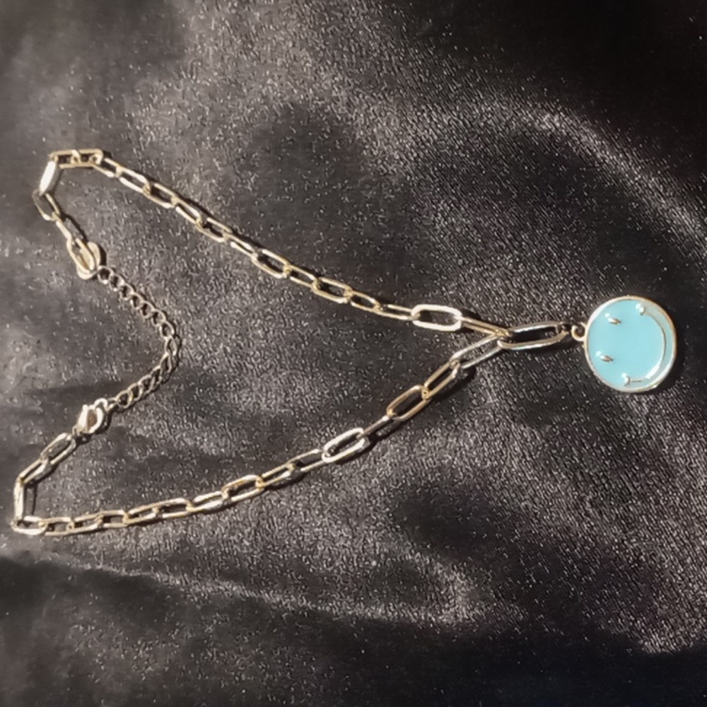 Lauren Kenzie paperclip chain gold tone with enamel blue smiley face pendant